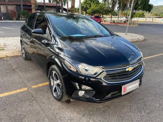 CHEVROLET ONIX 1.4 MPFI ACTIV 8V FLEX 4P AUTOMÁTICO